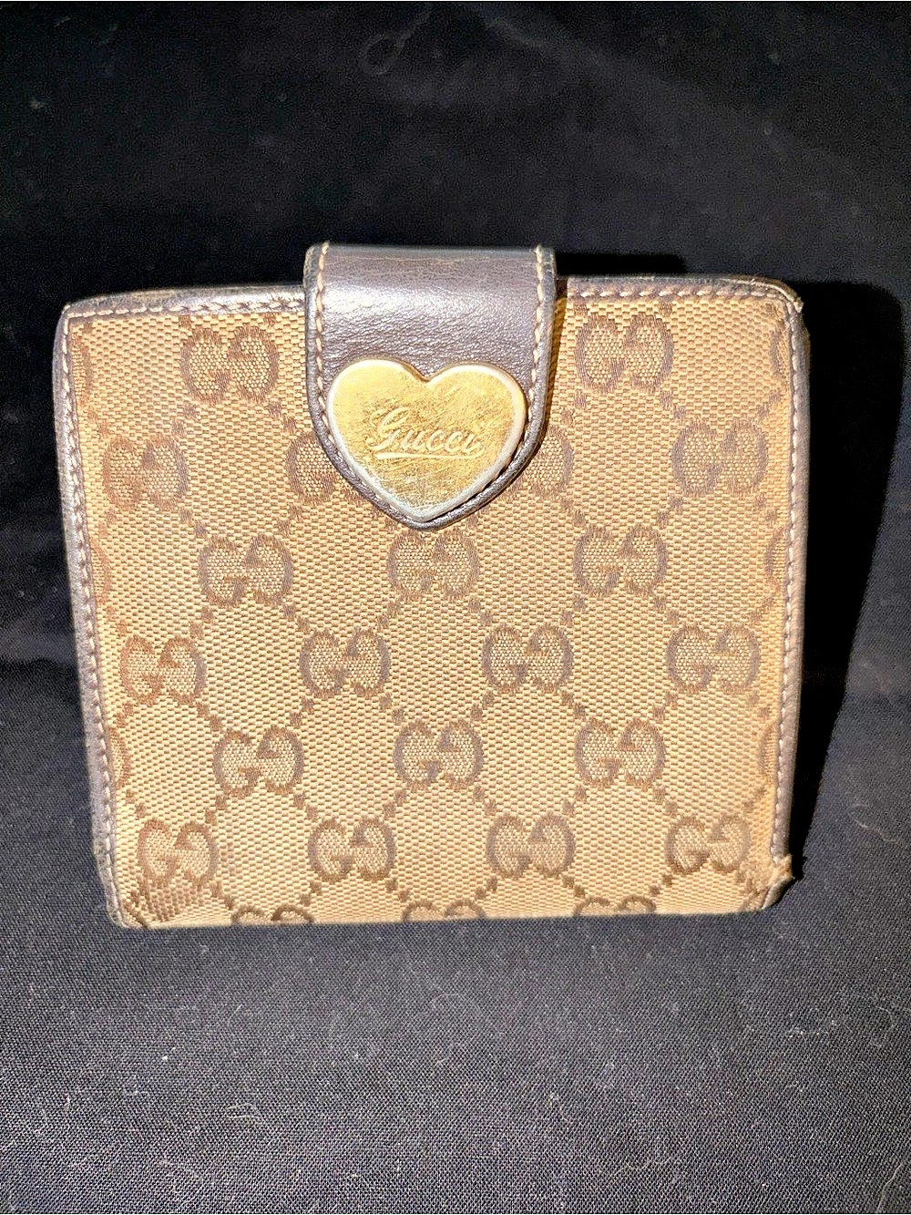 Gucci Heart Crest Compact Wallet Brown